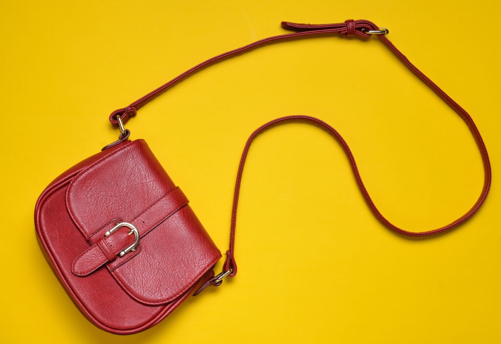 purse photos, bag photos, crossbody bag photos, black color photos, luxury photos, leather photos, shoulder bag photos, elegance photos, fashion photos