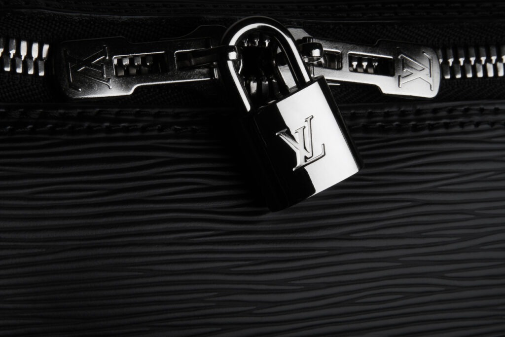 designer label, bag, luxury, Louis Vuitton, bag, chrome, concept, fashion, horizontal, manufactured object, no people, pad, padlock, photography, zipper
